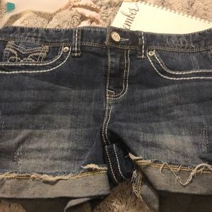 Marie’s is denim shorts